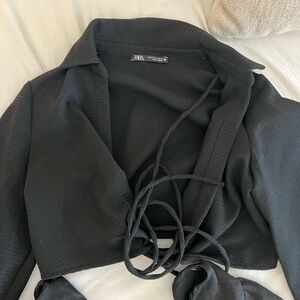 3 black tops